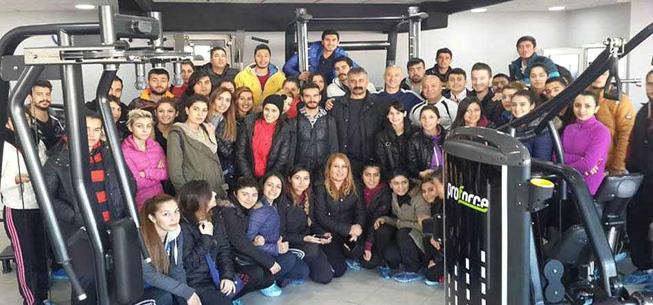 Bakı Asr Spor Salonu